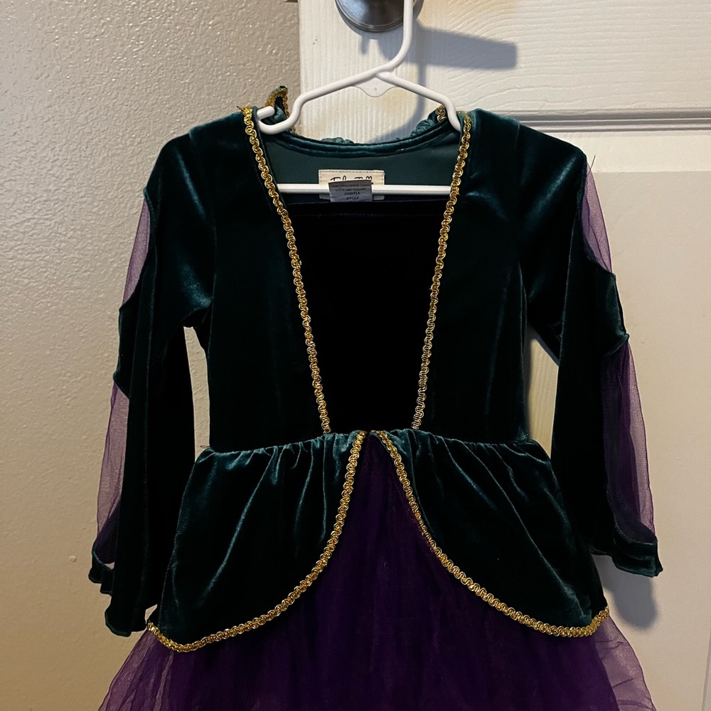 Winnie Fred - Hocus Pocus- Taylor Joelle